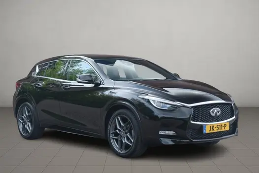 Infiniti Q30 1.6t 165pk Aut. Sport City Black | Climate | Cruise | Panoramadak | Bose® | Alcantara | PDC | Stoelverwarming