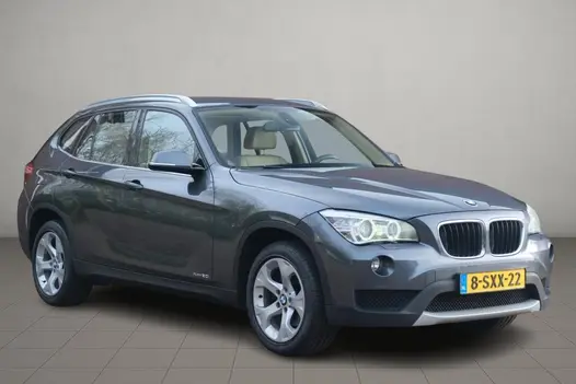 BMW X1 xDrive20i 184pk Aut. High Executive | Navi | Climate | Cruise | Xenon | Stoelverwarming | Leder | PDC