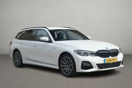 BMW 3 Serie 320e 204pk Aut. Touring High Executive | M Sport | Navi | App Connect | Climate | Camera | Elektrische Achterklep | Stoelverwarming