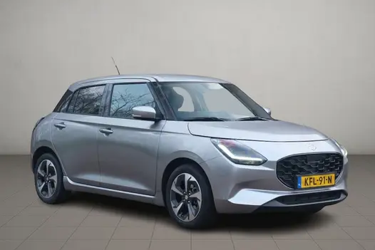 Suzuki Swift 1.2 82pk Style Smart Hybrid | Navi | App Connect | Climate | Adaptive Cruise | Camera | Keyless | Stoelverwarming