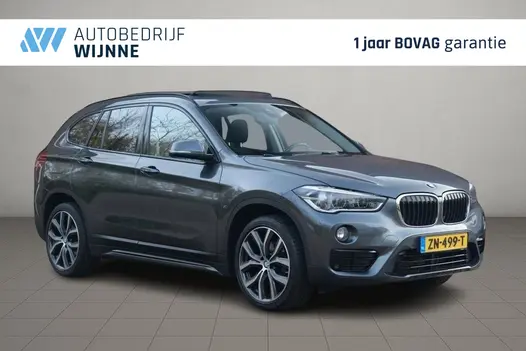 BMW X1 sDrive18i 140pk Aut. High Executive | Navi | Climate | Panoramadak | Head-up Display | Elektrische Achterklep | Stoelverwarming | PDC | Trekhaak
