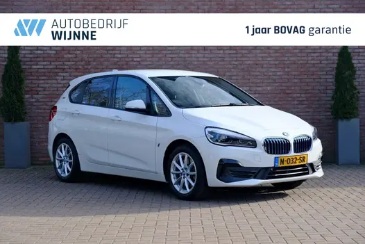 BMW 2 Serie 225xe iPerformance Active Tourer Executive | Navi | Cruise | Climate | Elektrische Achterklep | Trekhaak | PDC