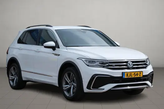 Volkswagen Tiguan 1.4 TSi eHybrid 245pk DSG R-Line Business | Navi | App Connect | Adaptive Cruise | Matrix LED | | Keyless | Camera | Elektrische Achterklep