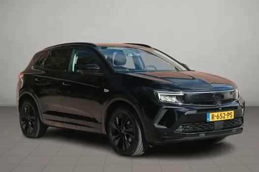 Opel Grandland 1.2 Turbo 130pk EAT8 GS Line - App Connect - Climate - Cruise - Camera - Verwarmde Voorruit - Stoelverwarming