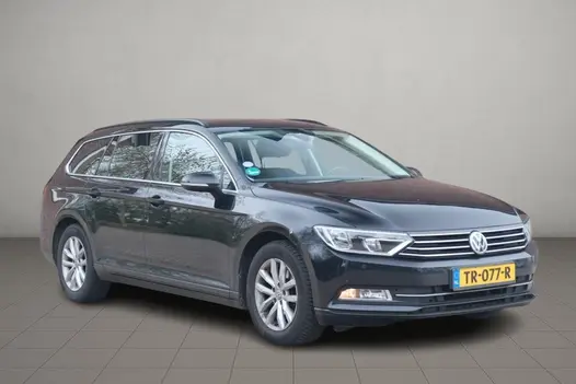 Volkswagen Passat 1.4 TSi 150pk DSG Variant Comfortline Business | Navi | App Connect | Climate | Adaptive Cruise | Camera | Stoelverwarming | Trekhaak