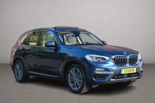 BMW X3 xDrive20i 184pk Aut. High Executive - Panoramadak - Adaptive cruise - Apple CarPlay - LED koplampen - Climate control - Parkeersensoren - Keyless Entry - Trekhaak