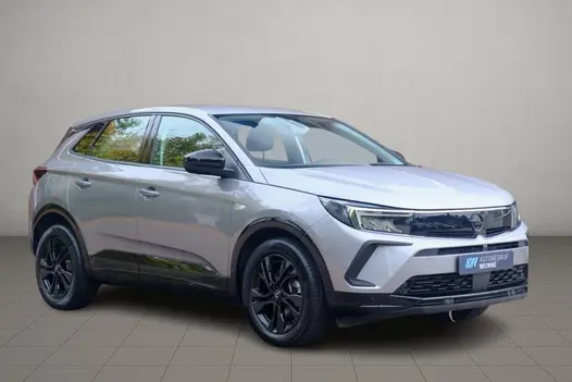 Opel Grandland 1.2 Turbo 130pk GS | Navi | App Connect | Climate | Cruise | Camera | Blind Spot | Winter Pakket