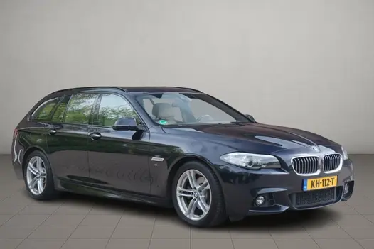 BMW 5 Serie 520i 184pk Aut. Touring M Sport Edition | Navi | Head-Up Display | Leder | Camera | Xenon | Memory | Stoelverwarming | Trekhaak
