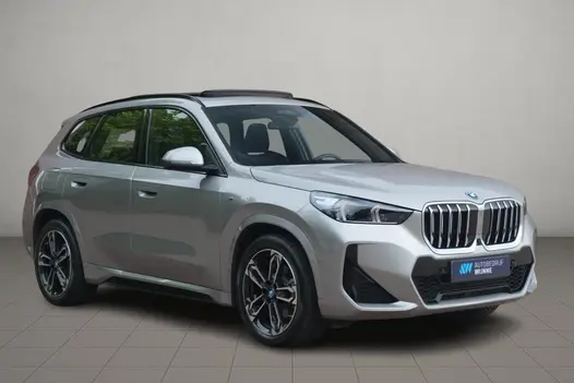 BMW X1 xDrive25e 245pk Aut. M-Sport | Panoramadak | HUD | Driving Assistant Professional | Parking Assistant Plus | 19 inch velgen