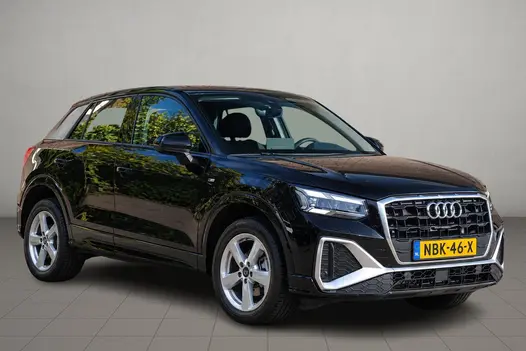 Audi Q2 35 TFSi 150pk S-Tronic S Edition - App Connect - Adaptive Cruise - Camera - Matrix LED - Keyless - Elektrische klep - Stoelverwarming