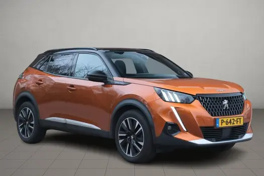 Peugeot 2008 1.2 PureTech 130pk EAT8 GT-Line | Navi | App Connect | Climate | Adaptive Cruise | Keyless | Camera | Blind Spot