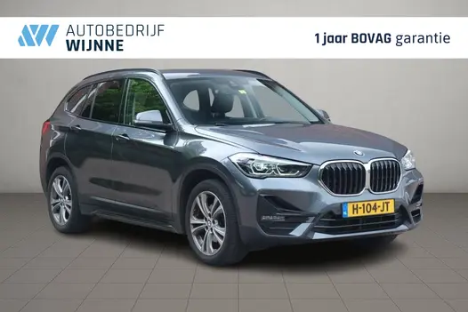 BMW X1 sDrive18i 140pk Aut. High Executive | Navi | Climate | Leder | Head-up Display | Elektrische Achterklep | Stoelverwarming | PDC