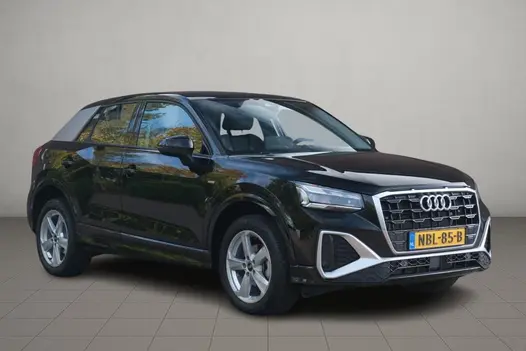 Audi Q2 35 TFSi 150pk S-Tronic S Edition - App Connect - Adaptive Cruise - Camera - Matrix LED - Keyless - Elektrische klep - Stoelverwarming