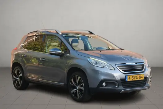 Peugeot 2008 1.6 VTi 120pk Féline - Climate control - Cruise control - Navigatiesysteem - Parkeersensoren - Trekhaak