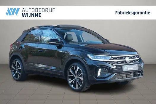 Volkswagen T-Roc 1.5 TSi 150pk DSG R-Line Black Edition | Black Style | App Connect | Panoramadak | Camera | Keyless | Elektrische Achterklep | Matrix LED | Winter Pakket