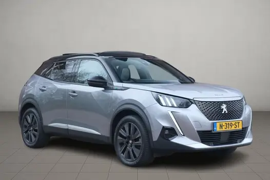 Peugeot e-2008 EV 50 kWh 136pk GT Pack | Navi | App Connect | Climate | Adaptive Cruise | Panoramadak | Keyless | Camera | Stoelverwarming