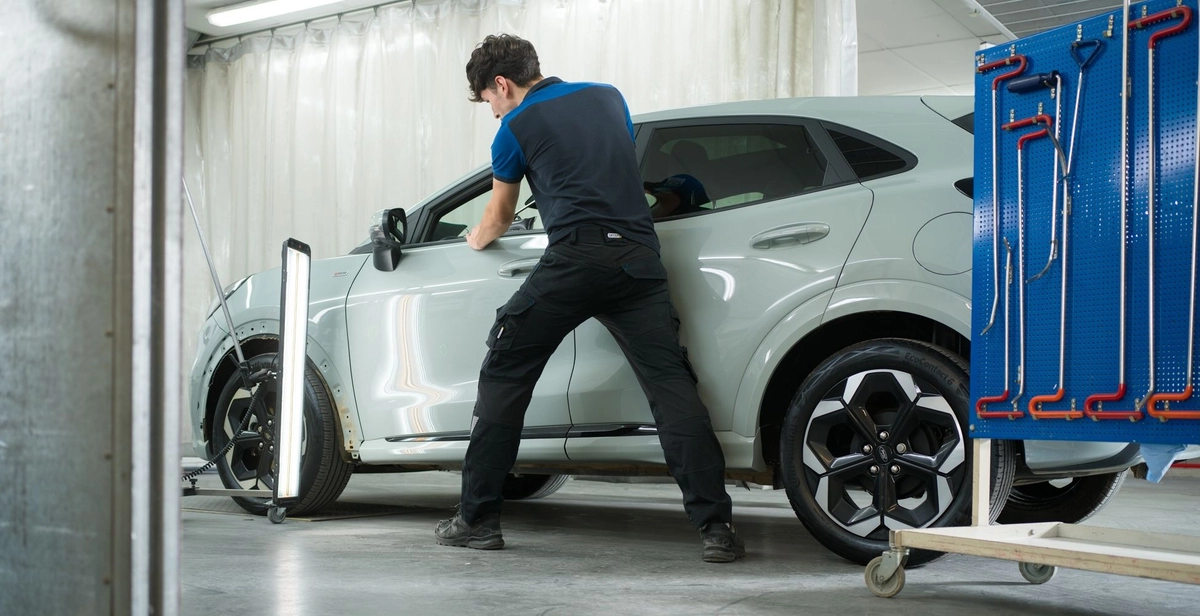 Uitdeuken zonder spuiten 2.jpg